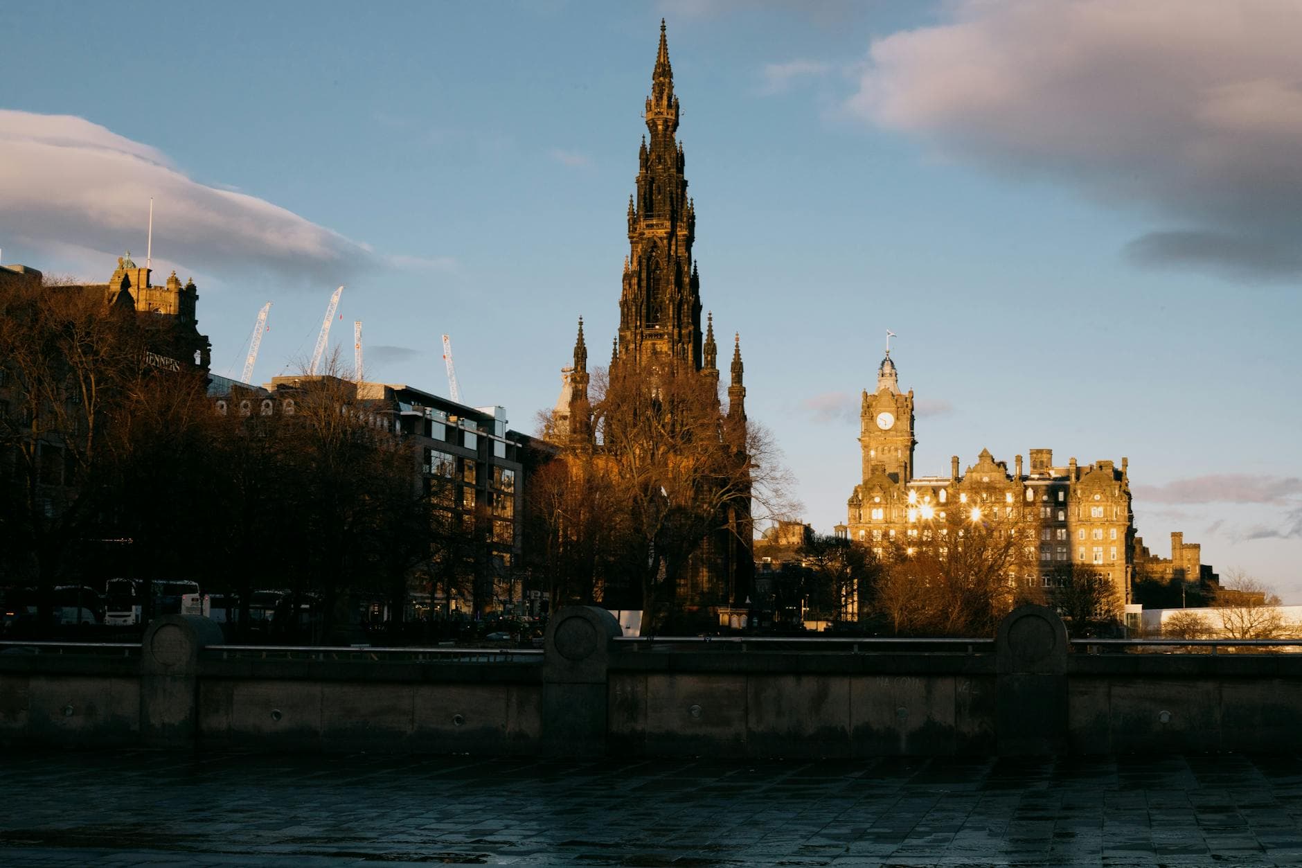 Sugar Dating in Glasgow: West End to City Centre Guide for 2026