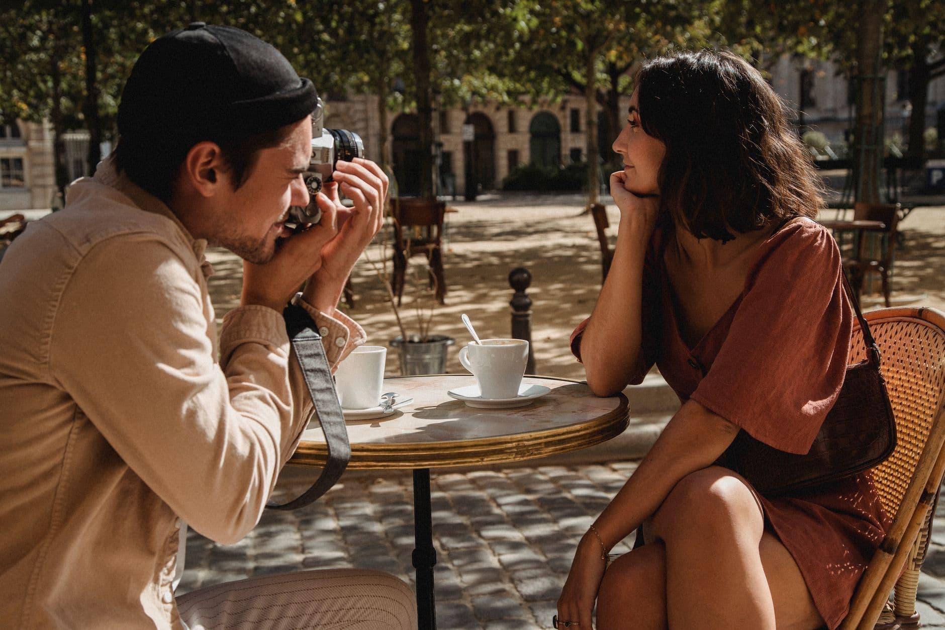 Sugar dating en France : 7 mythes tenaces et ce qu'il en est vraiment