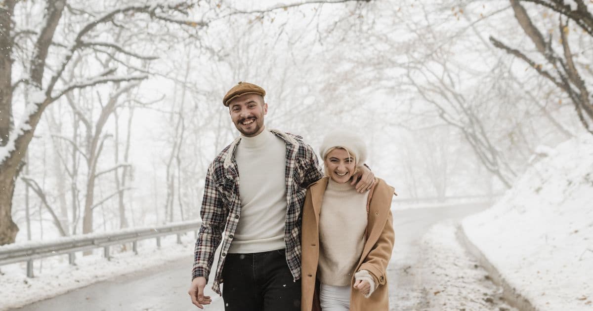 Sugar Dating in Alaska: Two Seasons and the Logistics of Meeting